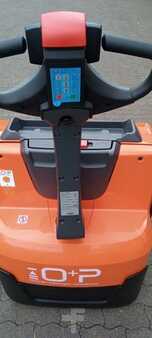 Porta-paletes elétrico 2024  Toyota LWE 200 (2)