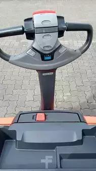 Niederhubwagen 2021  Toyota LWE 200 (3)