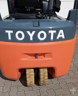 Elektro tříkolové VZV 2025  Toyota 8FBEK16T (9)