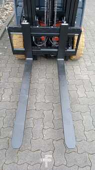 Elektro 4 Rad  Toyota 8FBMK16T (11)