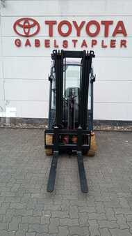 Elektro 4 Rad  Toyota 8FBMK16T (12)