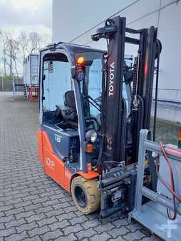 3-wiel elektrische heftrucks 2015  Toyota 8FBEKT18 (5)