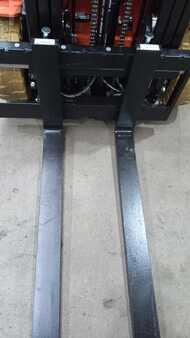 Carrelli elettrici 4 ruote 2024  Toyota 8FBM18T (4)