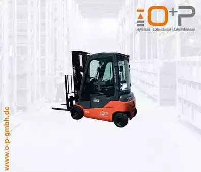 Elektryczne 4-kołowe 2020  Toyota 8FBM20T (2)