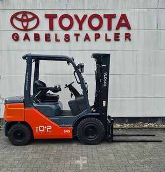 Dieselový VZV 2022  Toyota 52-8FDF25 (3)