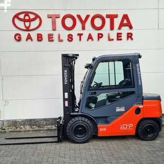 Empilhador diesel 2022  Toyota 52-8FDF25 (1)