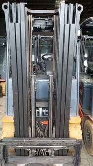 Elektro 4 Rad  Toyota 8FBMKT25 (2)