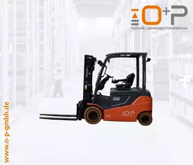 Carrelli elettrici 4 ruote 2017  Toyota 8FBMKT25 (1)