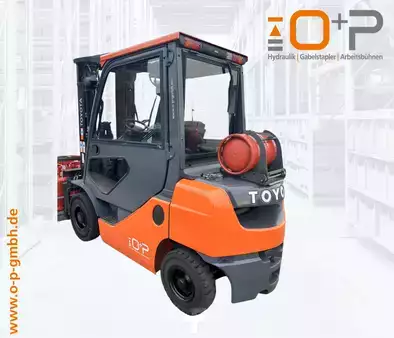 Treibgasstapler  Toyota 02-8FGF25 (4)
