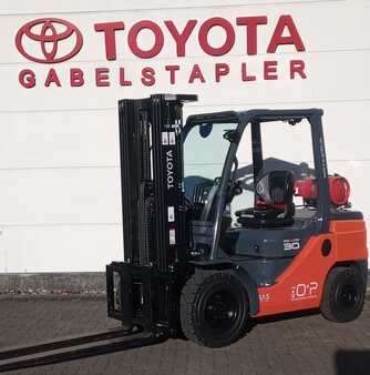 Gasoltruck - Toyota 02-8FGF30 (3)