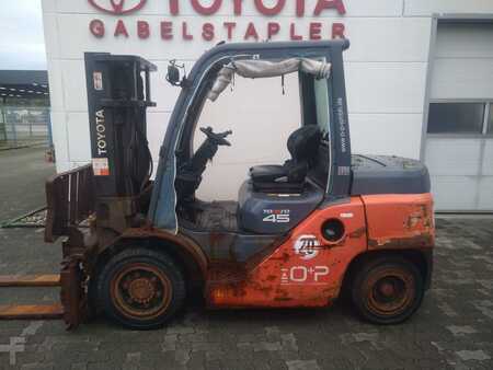 Diesel Forklifts 2019  Toyota 40-8FD40N (2)