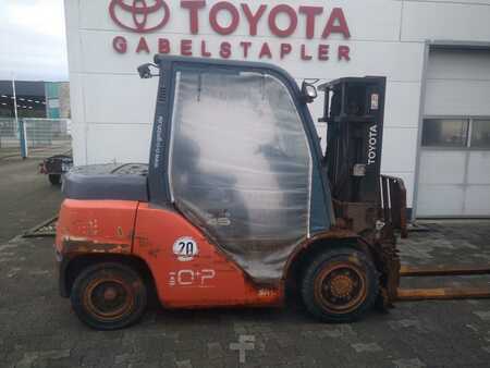 Diesel Forklifts 2019  Toyota 40-8FD40N (1)