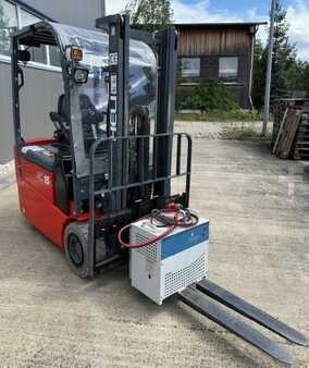 Eléctrico - 3 rodas 2021  Heli CPD15SH-GB2 (1)