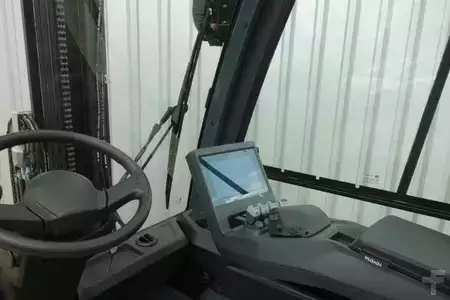 Elektryczne 4-kołowe 2023  Toyota 9FBM25T (7)