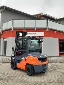 Dieselstapler 2023  Toyota 52-8FDF30 (2)