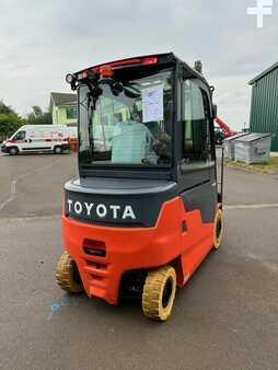 Carrelli elettrici 4 ruote 2023  Toyota 9FBM25T (3)