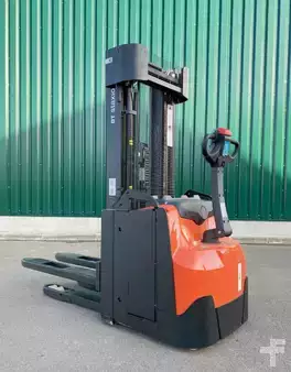 Stacker pedestre 2024  BT SWE160L (3)