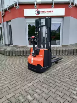 Hochhubwagen 2020  BT SWE120L (Lithium ION) (1)