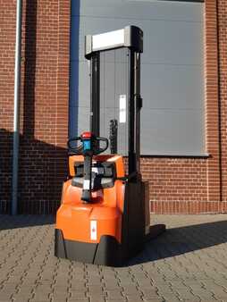 Pallet Stackers 2022  BT SWE160L (1)