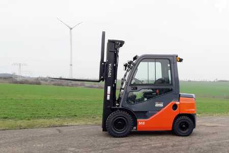 Chariots élévateurs diesel 2023  Toyota 52-8FDF25 (1)