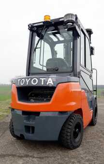 Chariots élévateurs diesel 2023  Toyota 52-8FDF25 (4)