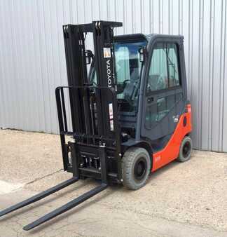 Propane Forklifts 2022  Toyota 02-8FGF15 (1)