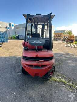 Propane Forklifts 2003  Linde H25T-03 (2)