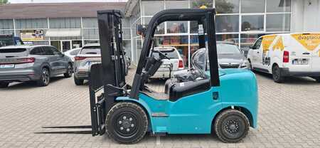 Diesel heftrucks 2018  Heli VD 30 (2)