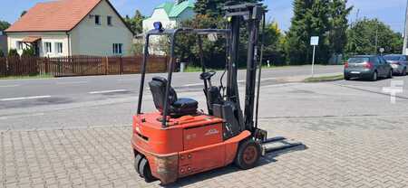 3-wiel elektrische heftrucks 2000  Linde E15 (16)