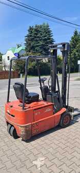 3-wiel elektrische heftrucks 2000  Linde E15 (8)