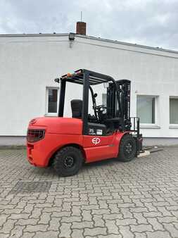 El Truck - 4-hjul 2022  EP Equipment EFL352 (2)