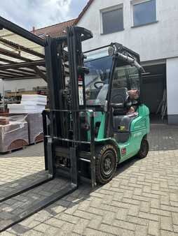 Treibgasstapler 2012 Mitsubishi FG20CN (1)