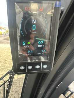 Elektro 4 Rad 2025  Mitsubishi ECB30Q (6)