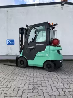 Gasoltruck 2008  Mitsubishi FG18 (8)