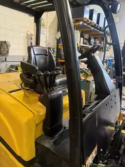 Eléctrico - 4 rodas 2019  Yale ERP 35 VL (1)