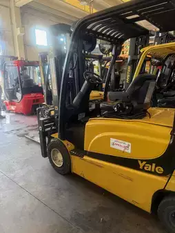 Elektromos 4 kerekű 2020  Yale ERP 30 VL (2)