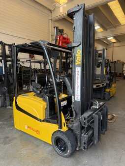 Elektromos 3 kerekű 2013  Yale ERP20VT MWB (6)