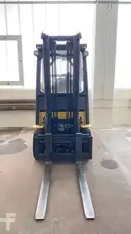 Carrelli elevatori GPL 2011  Yale GLP 18 VX (3)