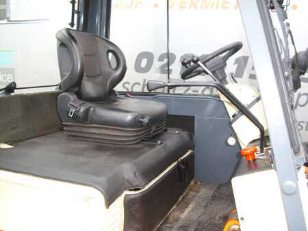 Empilhador diesel 2000 Nissan WF03A35U (3)