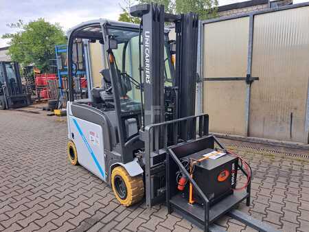 Eléctrico - 4 rodas 2020 Unicarriers JAG2N1L20Q (1)