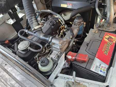 Empilhador diesel 2017 Unicarriers Y1D2A25Q (3)