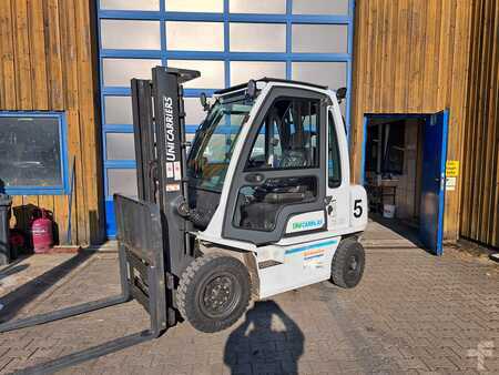 Diesel heftrucks 2017  Unicarriers Y1D2A25Q (1)