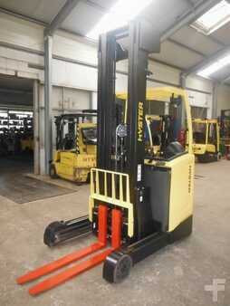 Chariots à mât rétractable 2021  Hyster R1.6 (4)