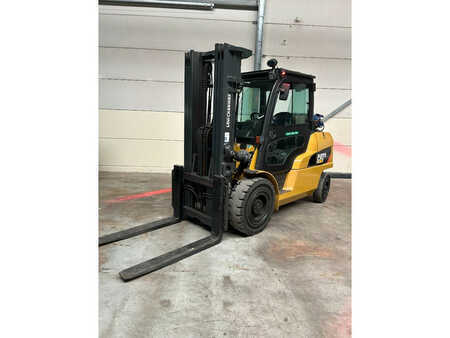 Propane Forklifts 2019  CAT Lift Trucks GP 55 N (1)