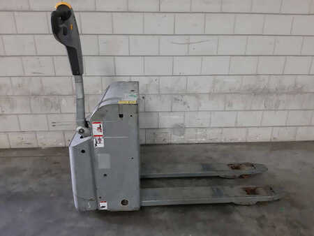 Electric Pallet Trucks 2016  Unicarriers PLL180 (1) 