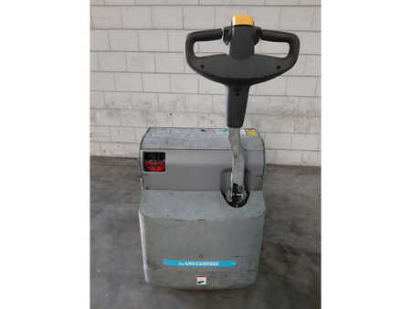 Electric Pallet Trucks 2016  Unicarriers PLL180 (3) 