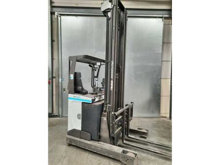 Retraky 2016  Unicarriers 200DTFVRF895UMS (1)
