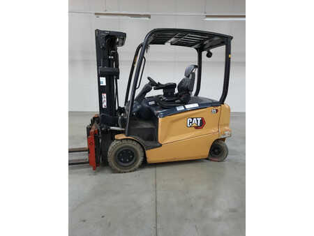 4-wiel elektrische heftrucks 2020  CAT Lift Trucks EP35N (2)