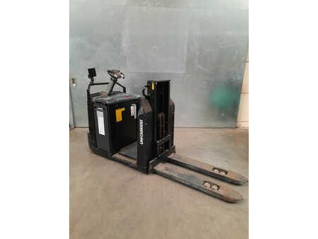 Vertikal ordreplukker  Unicarriers OEP120 (1)