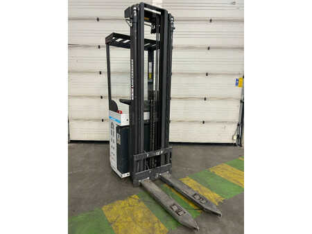 Stacker stå på  Unicarriers 160 DTFV 630 AJN (3)